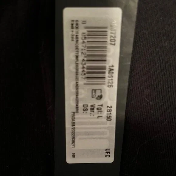 NWT Versace Fleece Black Sweatpants Shorts Embroidered Gold Logo Size L - Picture 3 of 5